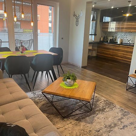 Like Apartment โควอบเซก ภายนอก รูปภาพ