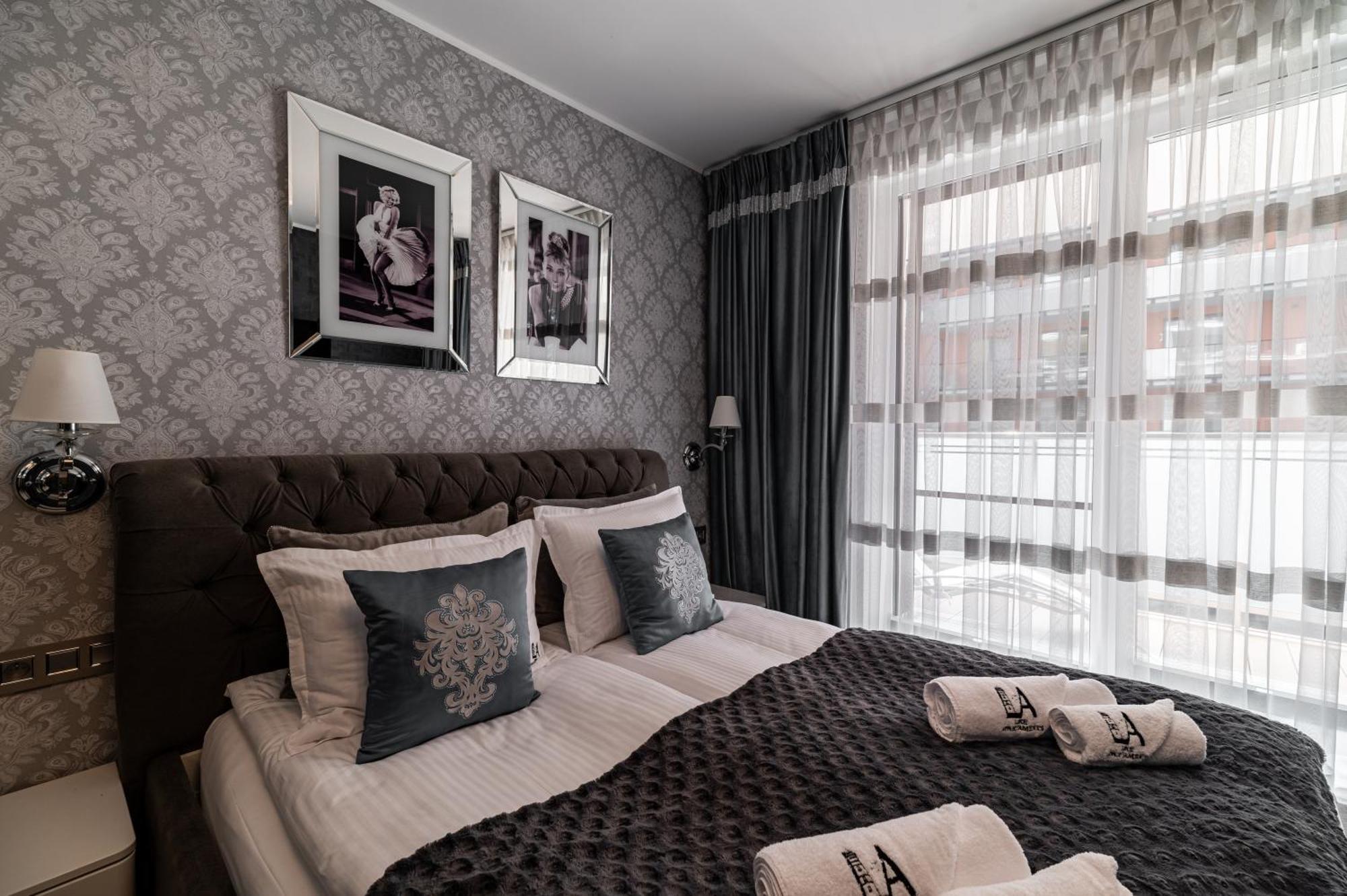 Like Apartment โควอบเซก ภายนอก รูปภาพ
