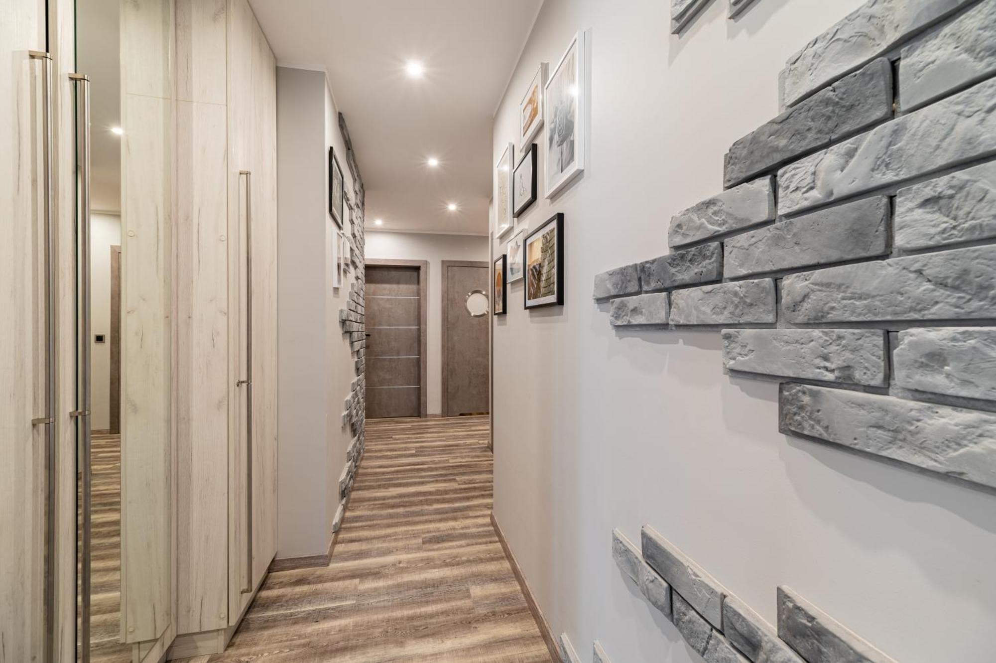 Like Apartment โควอบเซก ภายนอก รูปภาพ