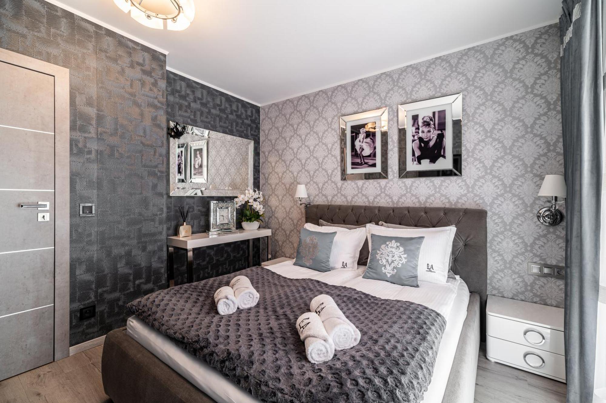 Like Apartment โควอบเซก ภายนอก รูปภาพ